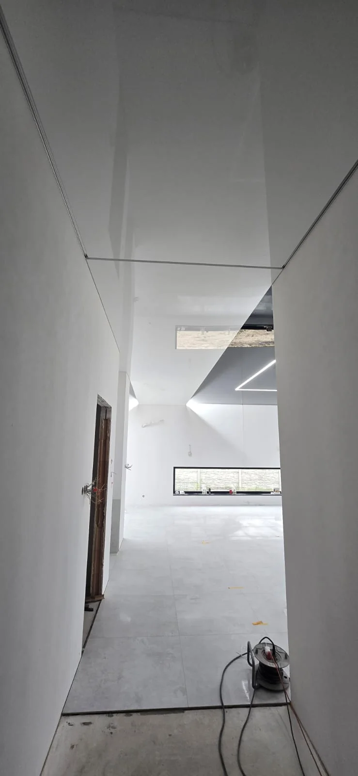 Realizacja sufitu napinanego Samantha-Bau - zdjęcie 20