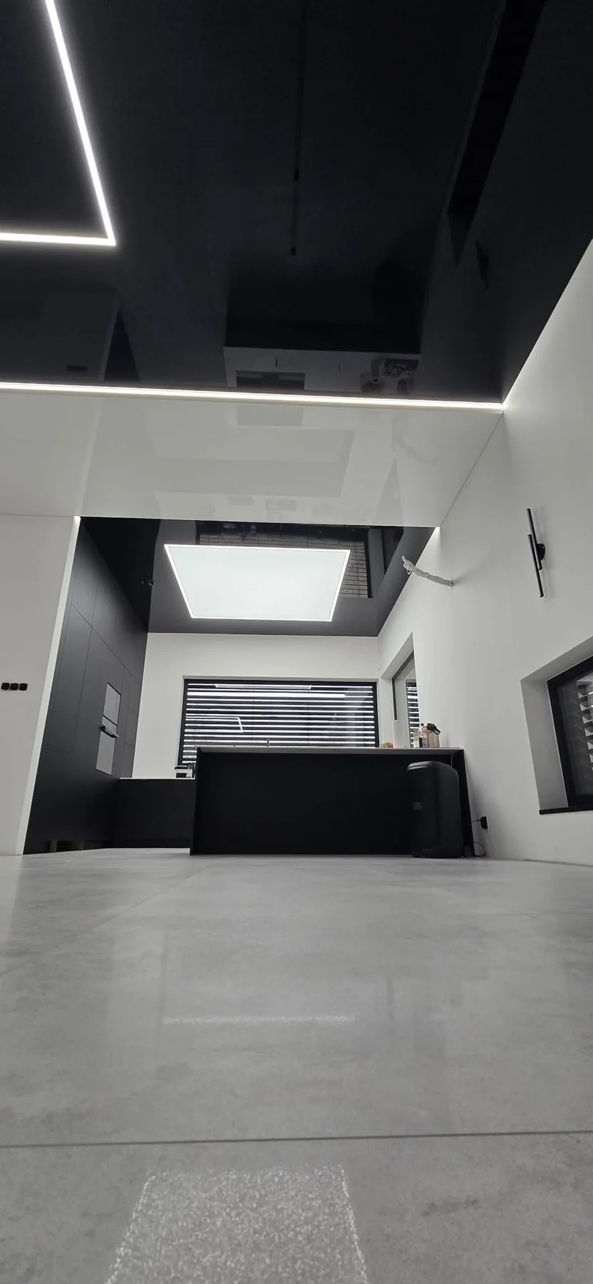 Realizacja sufitu napinanego Samantha-Bau - zdjęcie 46