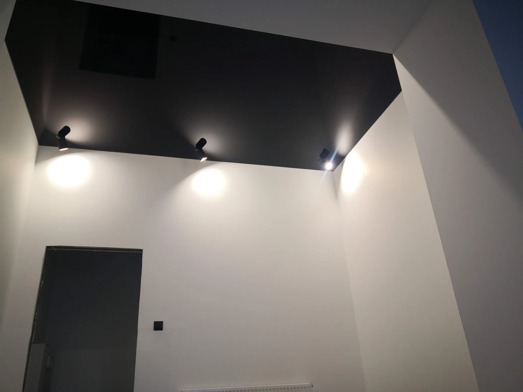 Realizacja sufitu napinanego Samantha-Bau - zdjęcie 50