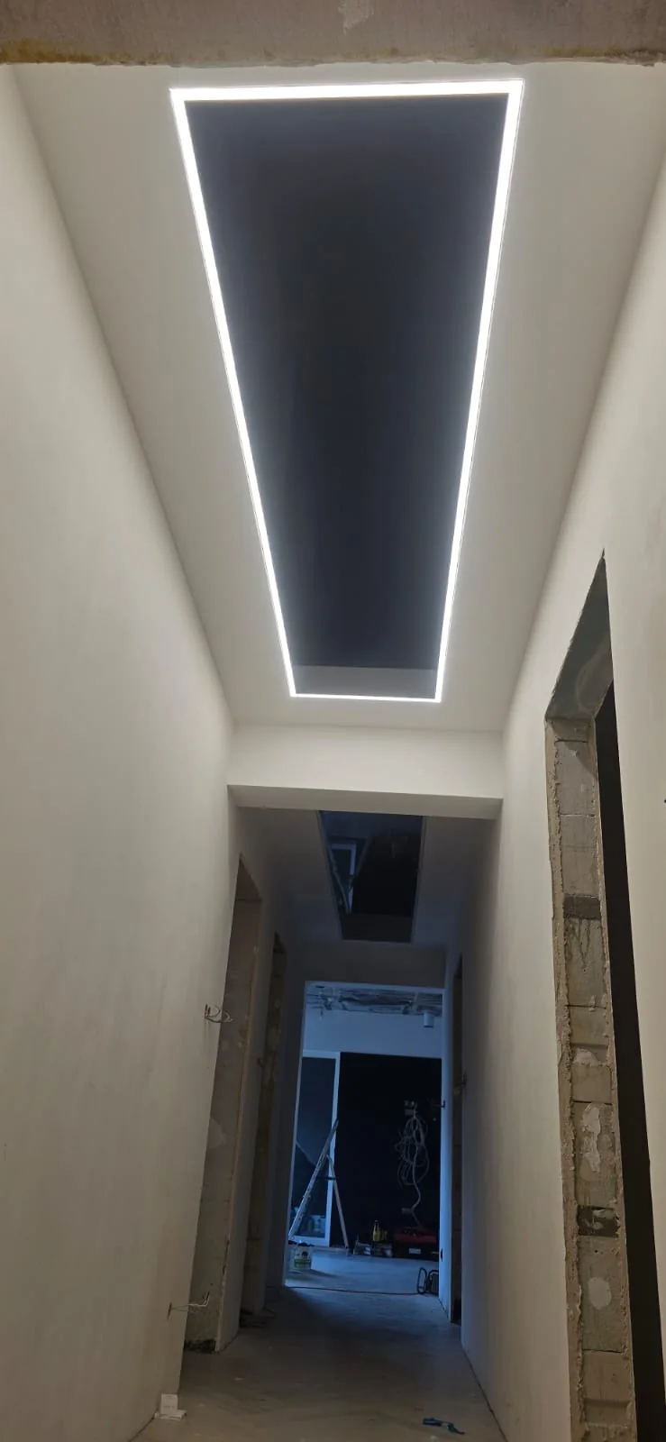 Realizacja sufitu napinanego Samantha-Bau - zdjęcie 53