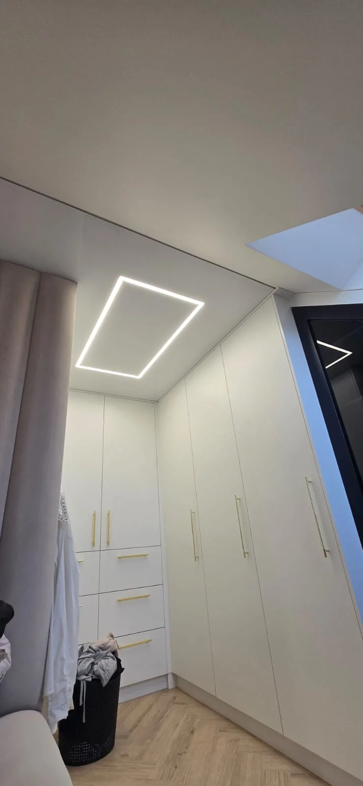 Realizacja sufitu napinanego Samantha-Bau - zdjęcie 85
